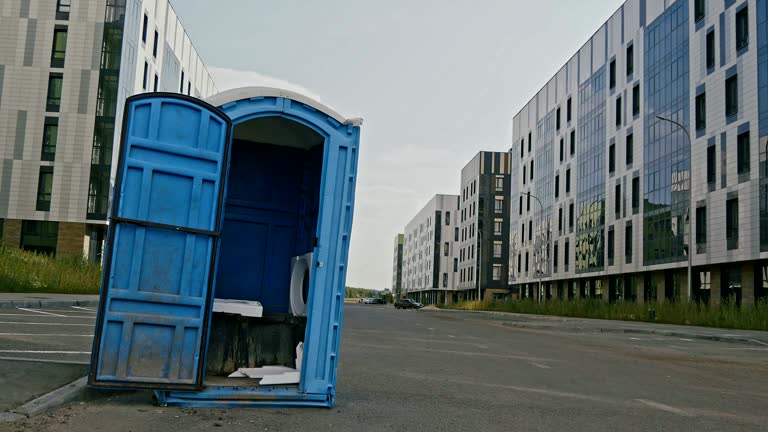 Best VIP or Luxury Restroom Trailers  in Berryville, VA